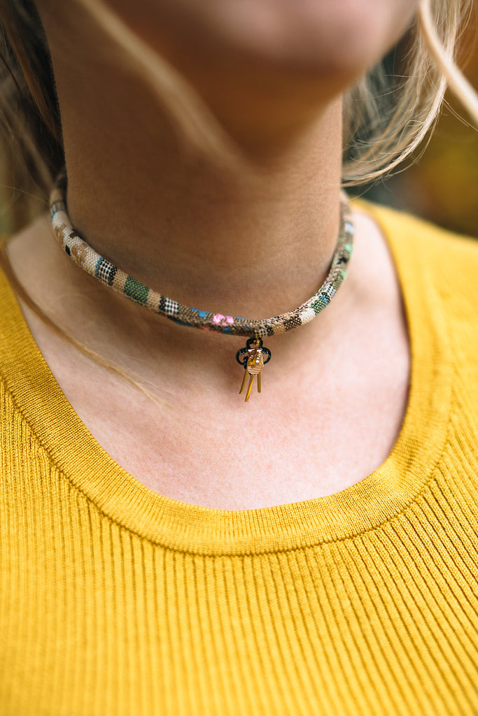 Chokers canada on sale