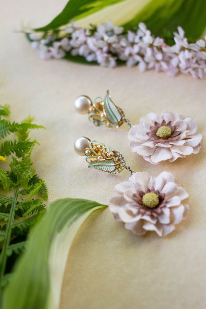 Flower earrings sales